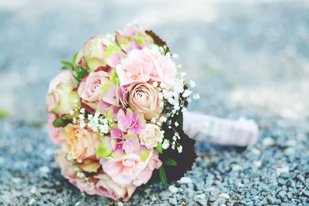 bridal-bouquet-2525992_1920